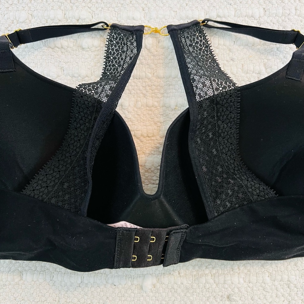 36D Victoria’s Secret Incredible Lined Demi Bra - Picture 5 of 7